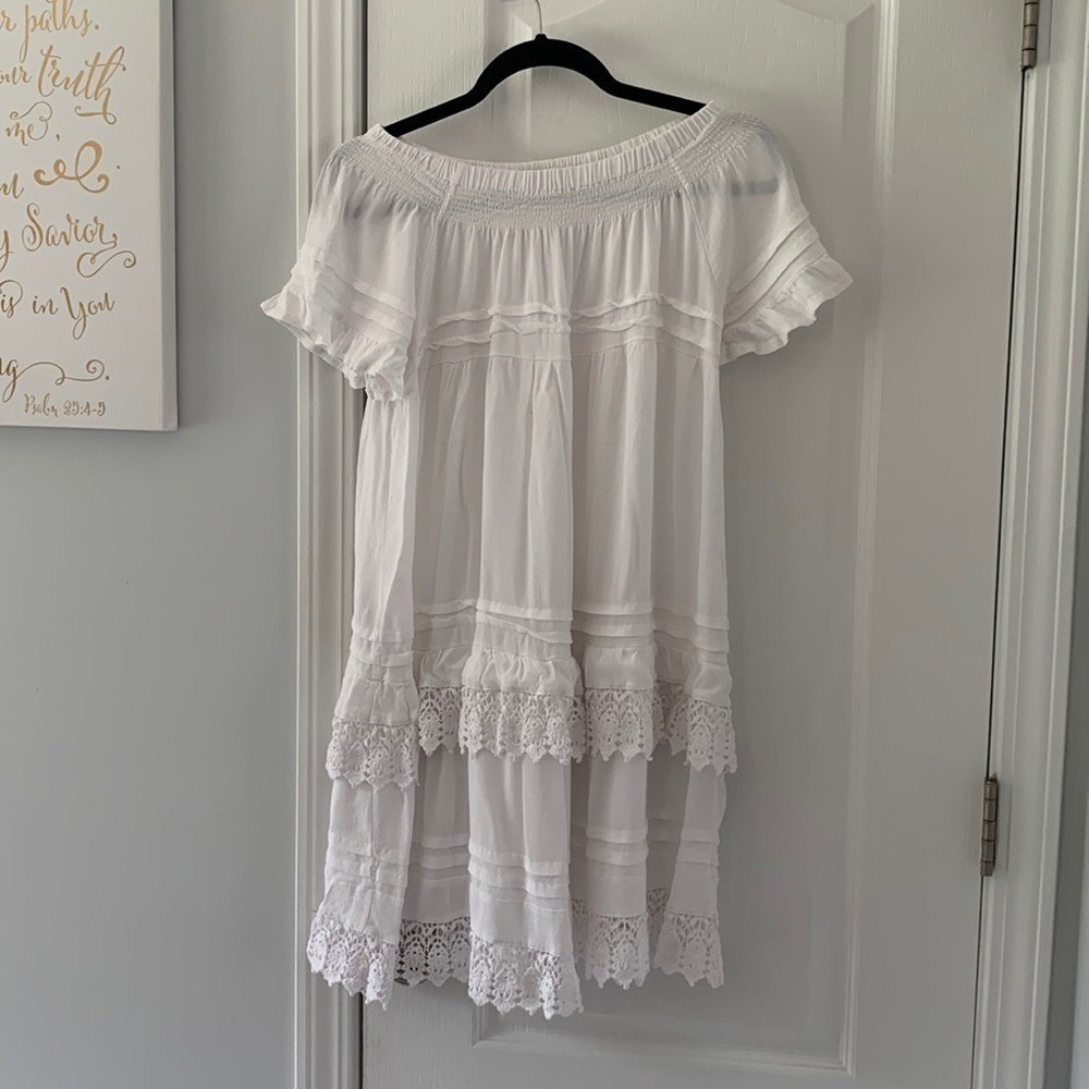 Surf Gypsy Dress size M white embroidered crochet off Shoulders‎ summer beach